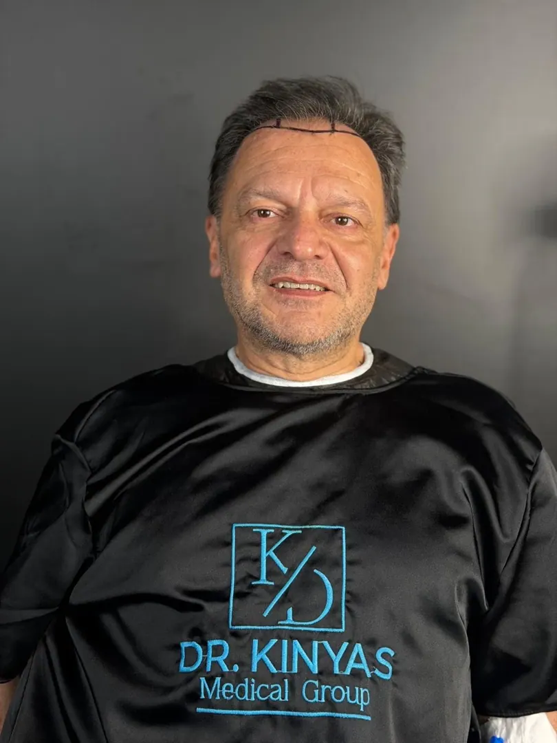 Hasta 16 · 8